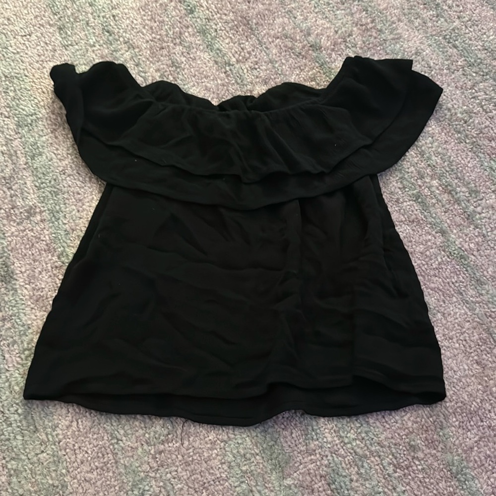 Hollister top
